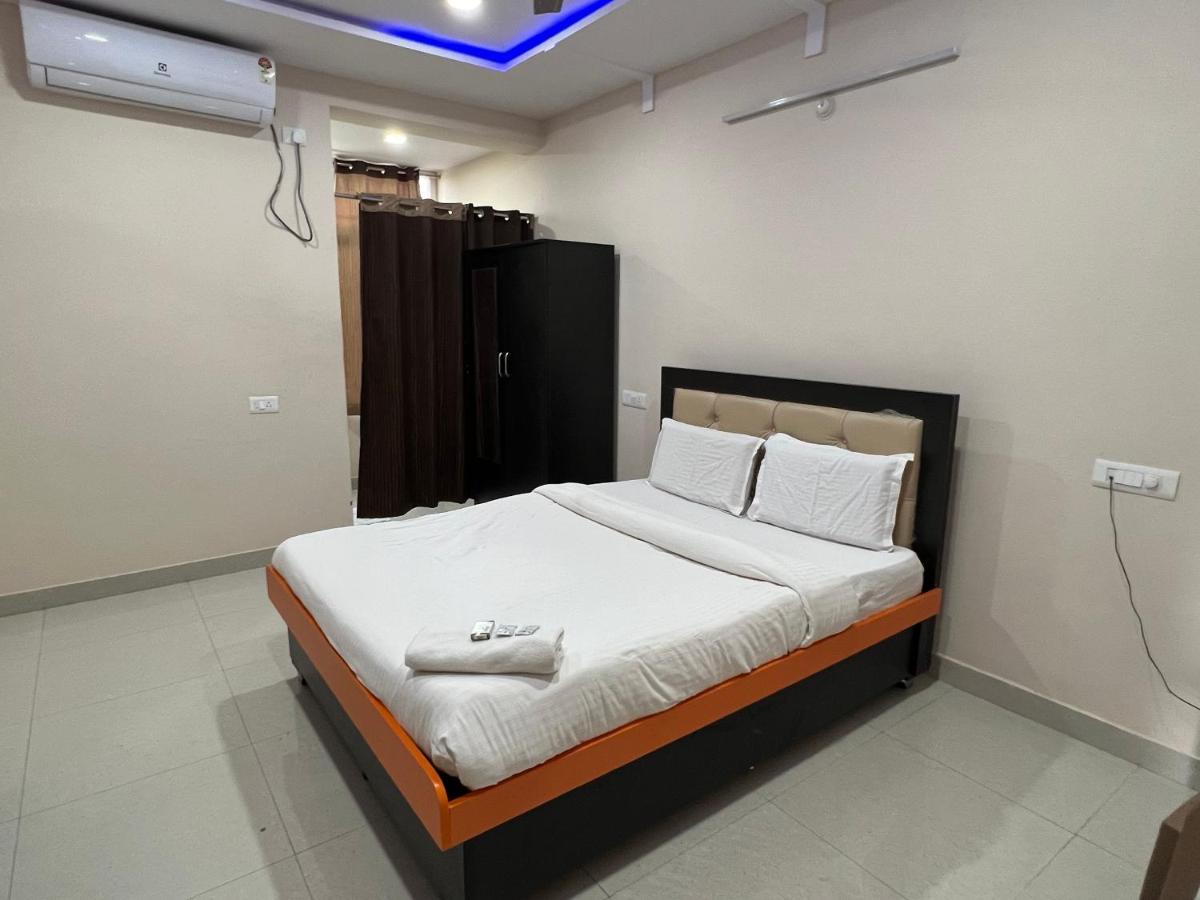 Hotel 5 Star Grand Shamshabad Exterior foto